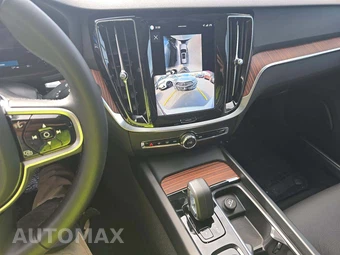 2025 Volvo V60 Cross Country B5 Plus - miniatura 10