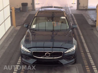 2025 Volvo V60 Cross Country B5 Plus – miniatura 2