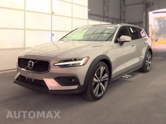 2025 Volvo V60 Cross Country B5 Plus