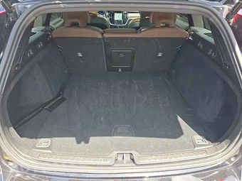 2025 Volvo V60 Cross Country B5 Plus – miniatura 23