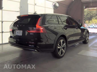 2025 Volvo V60 Cross Country B5 Plus – miniatura 5