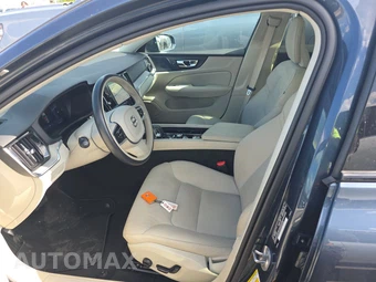 2025 Volvo V60 Cross Country B5 Plus – miniatura 11