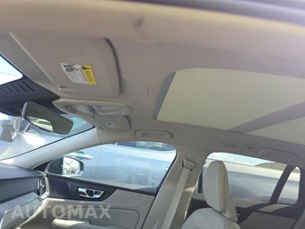 2025 Volvo V60 Cross Country B5 Plus – miniatura 17