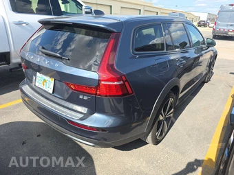 2025 Volvo V60 Cross Country B5 Plus – miniatura 4