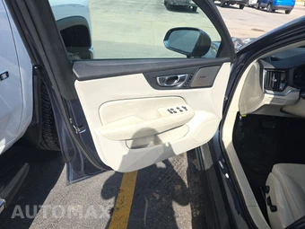 2025 Volvo V60 Cross Country B5 Plus – miniatura 9