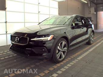 2025 Volvo V60 Cross Country B5 Plus - car from the USA, Manheim Buy-Now listing at AUTOMAX
