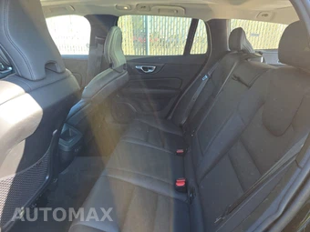 2025 Volvo V60 Cross Country B5 Plus - miniatura 13