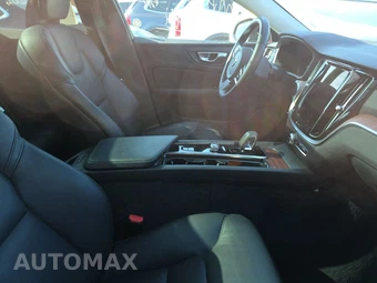 2025 Volvo V60 Cross Country B5 Plus - miniatura 8