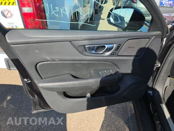 2025 Volvo V60 Cross Country B5 Plus - miniatura 9
