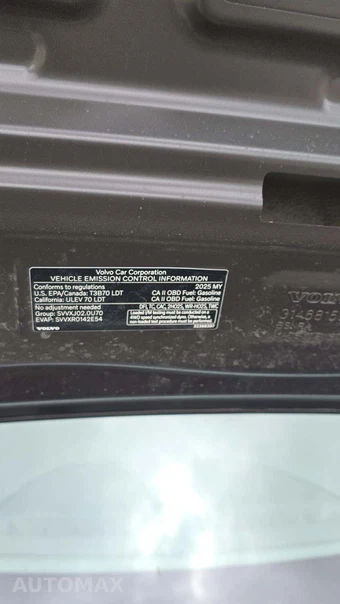 2025 Volvo V60 Cross Country B5 Plus – miniatura 18