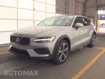2025 Volvo V60 Cross Country B5 Plus