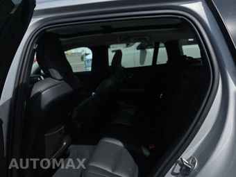 2025 Volvo V60 Cross Country B5 Plus - miniatura 19