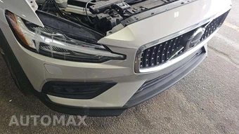 2025 Volvo V60 Cross Country B5 Plus - miniatura 25