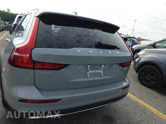 2025 Volvo V60 Cross Country B5 Plus - miniatura 5