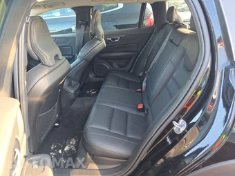 2025 Volvo V60 Cross Country B5 Plus – miniatura 13