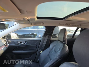 2025 Volvo V60 Cross Country B5 Plus – miniatura 18