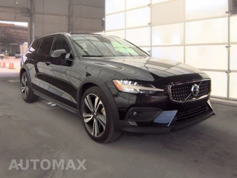 2025 Volvo V60 Cross Country B5 Plus – miniatura 3