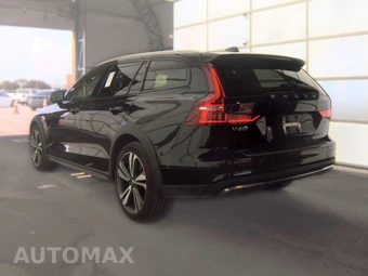 2025 Volvo V60 Cross Country B5 Plus – miniatura 6