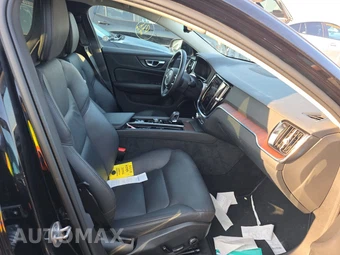 2025 Volvo V60 Cross Country B5 Plus – miniatura 8