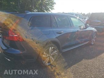 2025 Volvo V60 Cross Country B5 Plus – miniatura 4