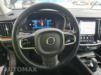 2025 Volvo V60 Cross Country B5 Plus – miniatura 10