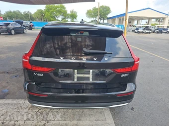 2025 Volvo V60 Cross Country B5 Plus – miniatura 5