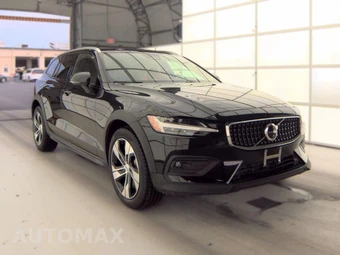 2025 Volvo V60 Cross Country B5 Plus - miniatura 3