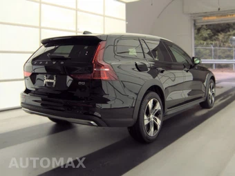 2025 Volvo V60 Cross Country B5 Plus – miniatura 4
