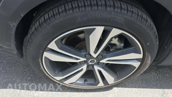 2025 Volvo V60 Cross Country Plus – miniatura 22