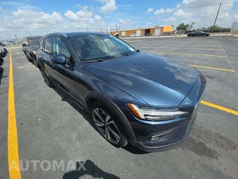 2025 Volvo V60 Cross Country Plus – miniatura 3
