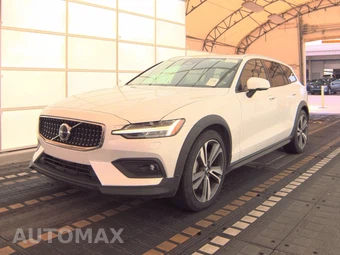 2025 Volvo V60 Cross Country Plus