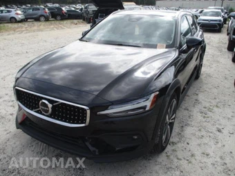 2025 Volvo V60 Cross Country Plus