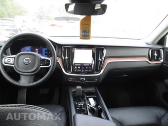 2025 Volvo V60 Cross Country Plus – miniatura 13