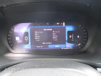 2025 Volvo V60 Cross Country Plus – miniatura 15