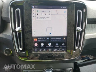 2025 Volvo XC40 B5 Core Bright Theme – miniatura 10