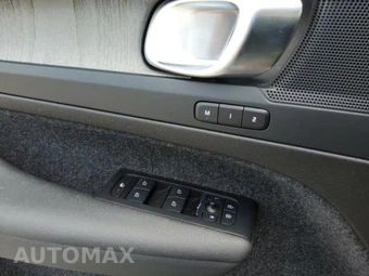 2025 Volvo XC40 B5 Core Bright Theme – miniatura 16