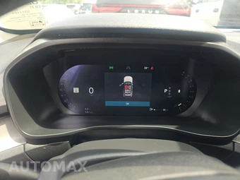 2025 Volvo XC40 B5 Core Bright Theme – miniatura 12