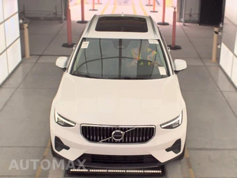 2025 Volvo XC40 B5 Core Bright Theme – miniatura 2