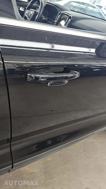 2025 Volvo XC40 B5 Core Bright Theme - miniatura 30