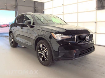 2025 Volvo XC40 B5 Core Bright Theme - miniatura 4