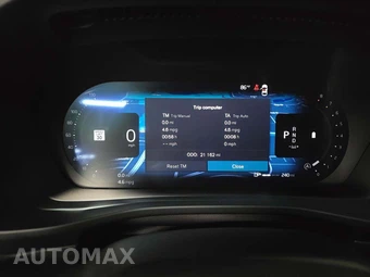 2025 Volvo XC40 B5 Core Bright Theme – miniatura 9