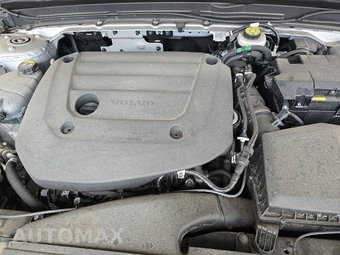 2025 Volvo XC40 B5 Plus Bright Theme - miniatura 15