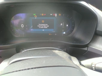2025 Volvo XC40 B5 Plus Bright Theme - miniatura 18