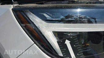 2025 Volvo XC40 B5 Plus Bright Theme - miniatura 37