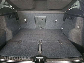 2025 Volvo XC40 B5 Plus Bright Theme – miniatura 14