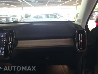 2025 Volvo XC40 B5 Plus Bright Theme – miniatura 19