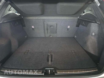 2025 Volvo XC40 B5 Plus Bright Theme – miniatura 14