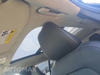 2025 Volvo XC40 B5 Plus Bright Theme - miniatura 22