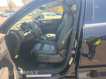 2025 Volvo XC40 B5 Plus Bright Theme - miniatura 7