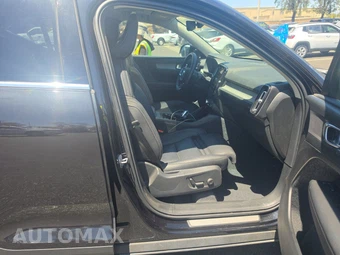 2025 Volvo XC40 B5 Plus Bright Theme - miniatura 8